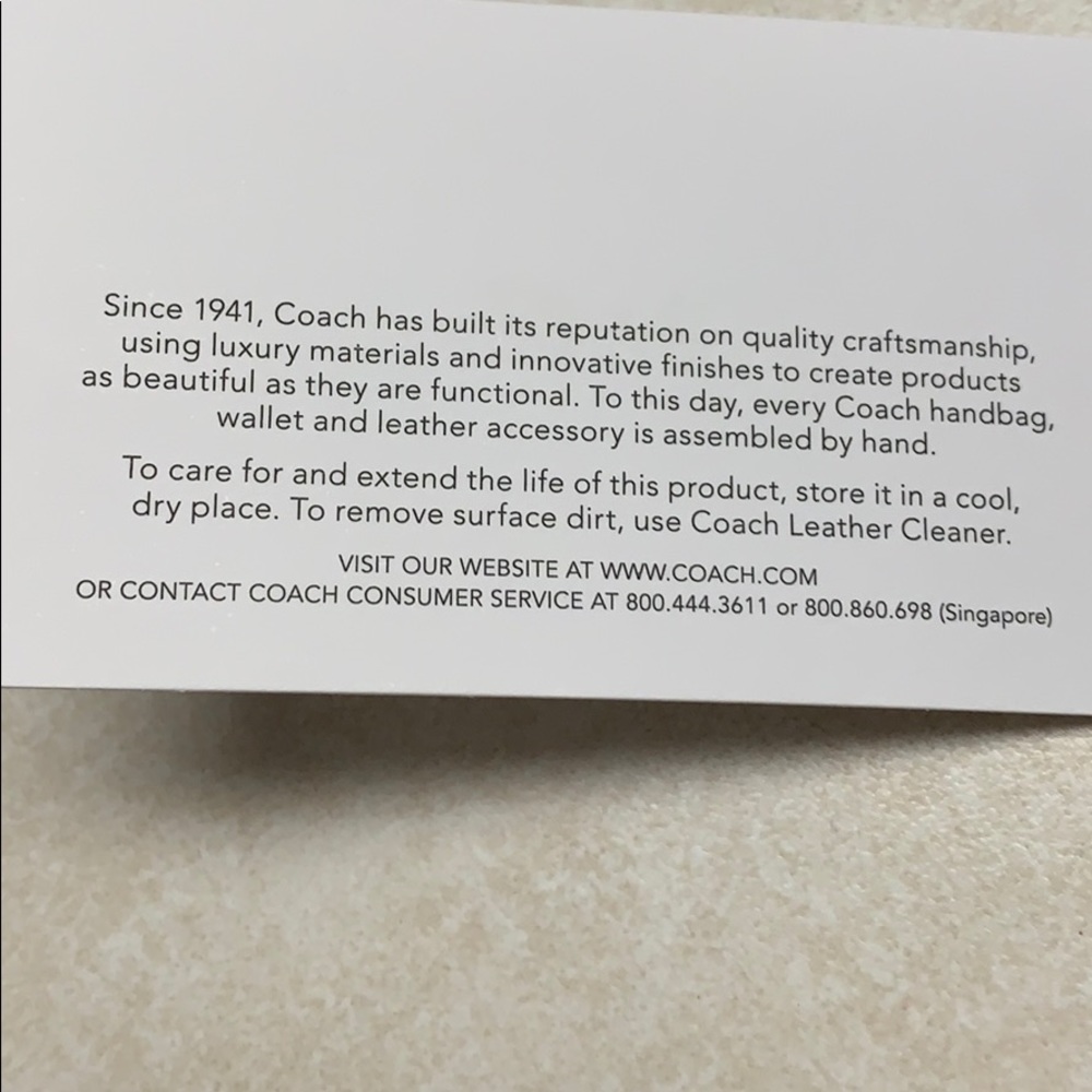 Coach corner wristlet - Picture 4 of 9